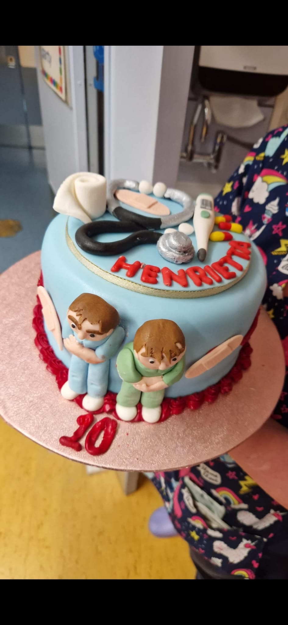 Pamper Party Cake